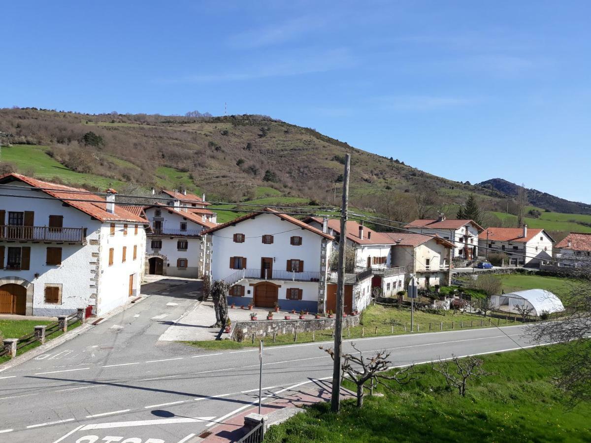 Pension El-La Viscarret-Guerendiain Exterior photo